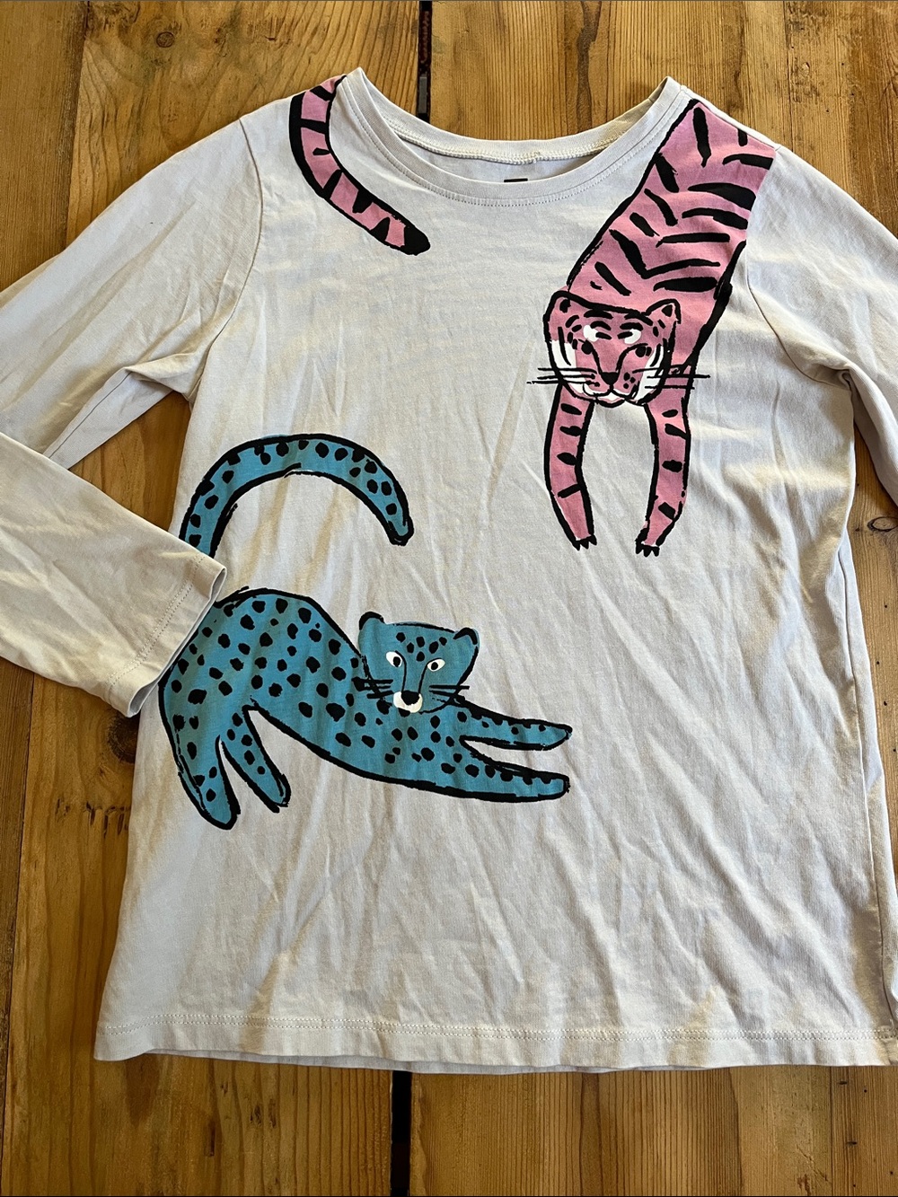 TEA COLLECTION 10 Vapor Wild Cats Graphic Tee Long Sleeve